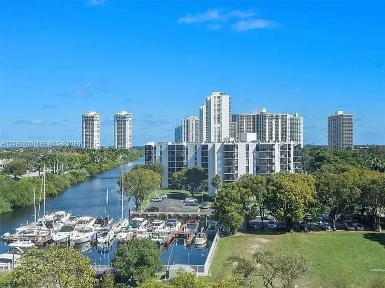 3375 N Country Club Dr # 605, Aventura FL 33180