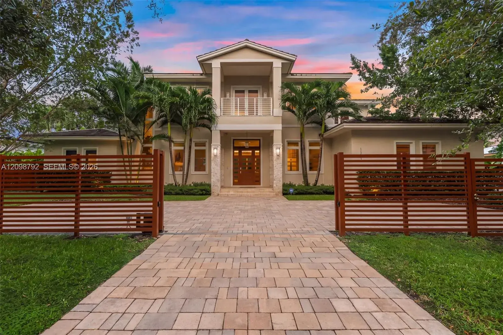 11701 SW 69 Ct, Pinecrest FL 33156