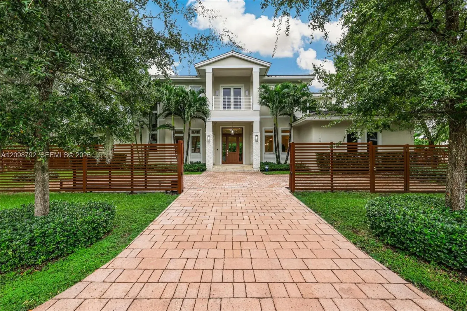 11701 SW 69 Ct, Pinecrest FL 33156
