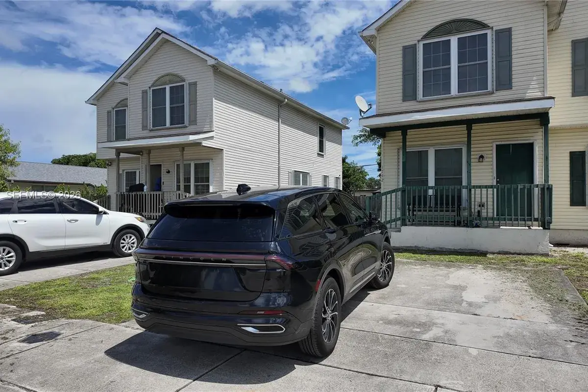 1738 SW 44th Ter, Fort Lauderdale FL 33317