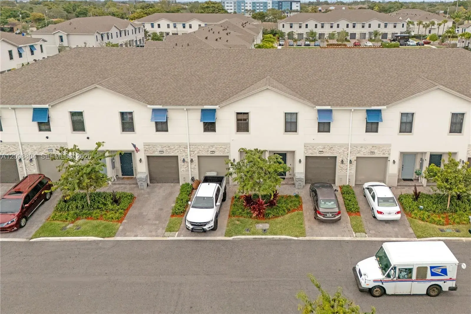 369 NW 8th Ct, Pompano Beach FL 33060