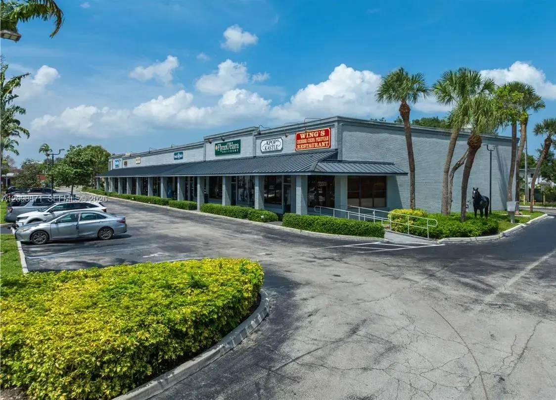 3748 Davie Rd, Davie FL 33314