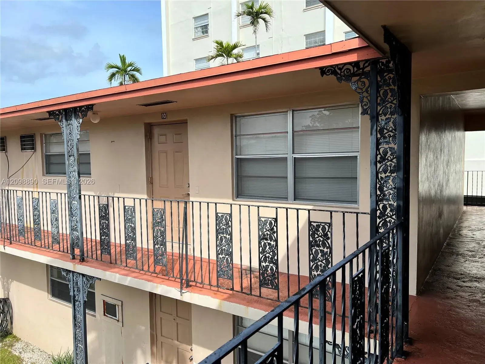 5300 Hollywood Blvd # 10, Hollywood FL 33021
