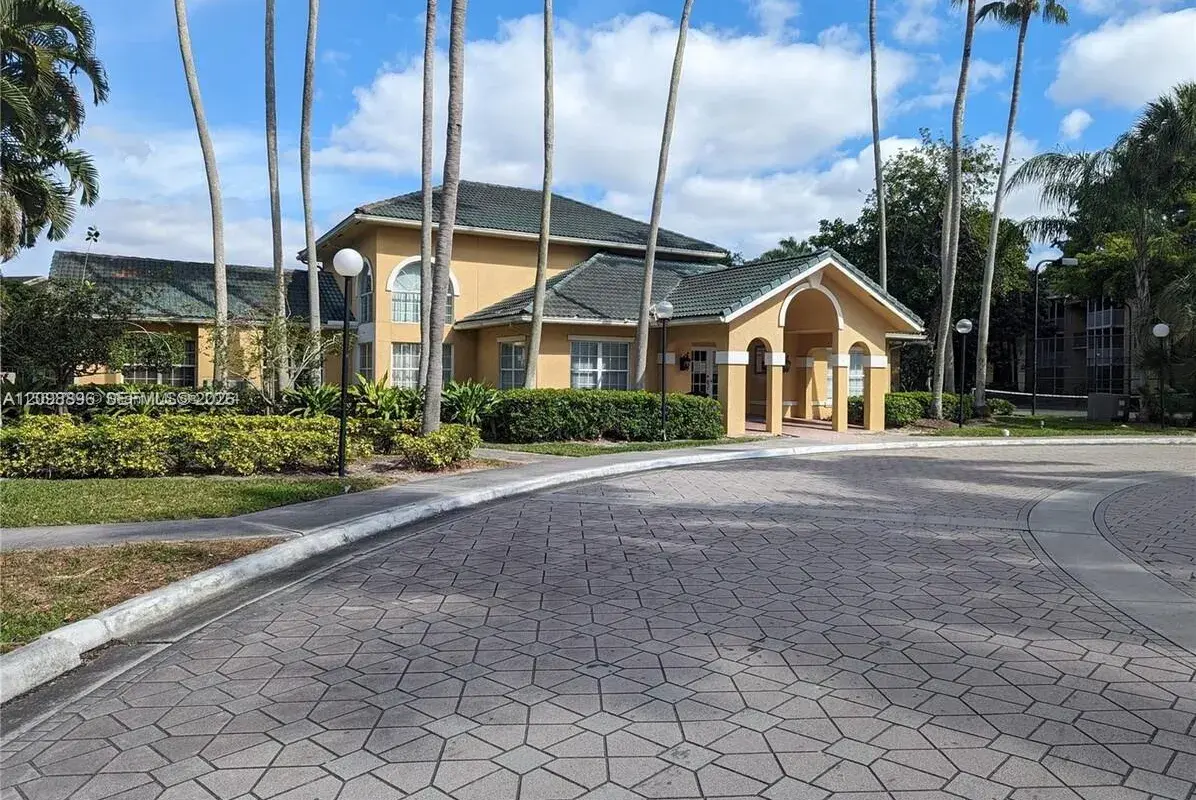 4055 W Mcnab Rd # H112, Pompano Beach FL 33069