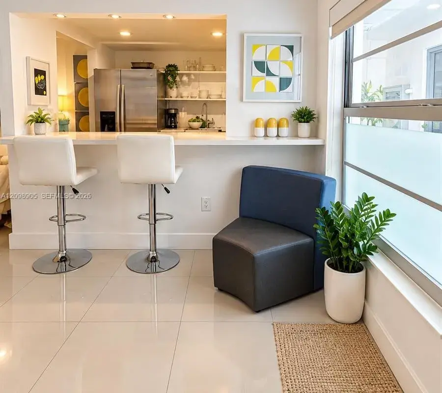 240 Collins Ave # 2C, Miami Beach FL 33139