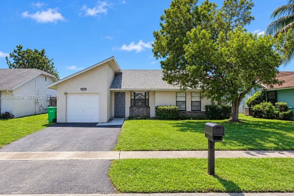4968 NW 92nd Ave, Sunrise FL 33351