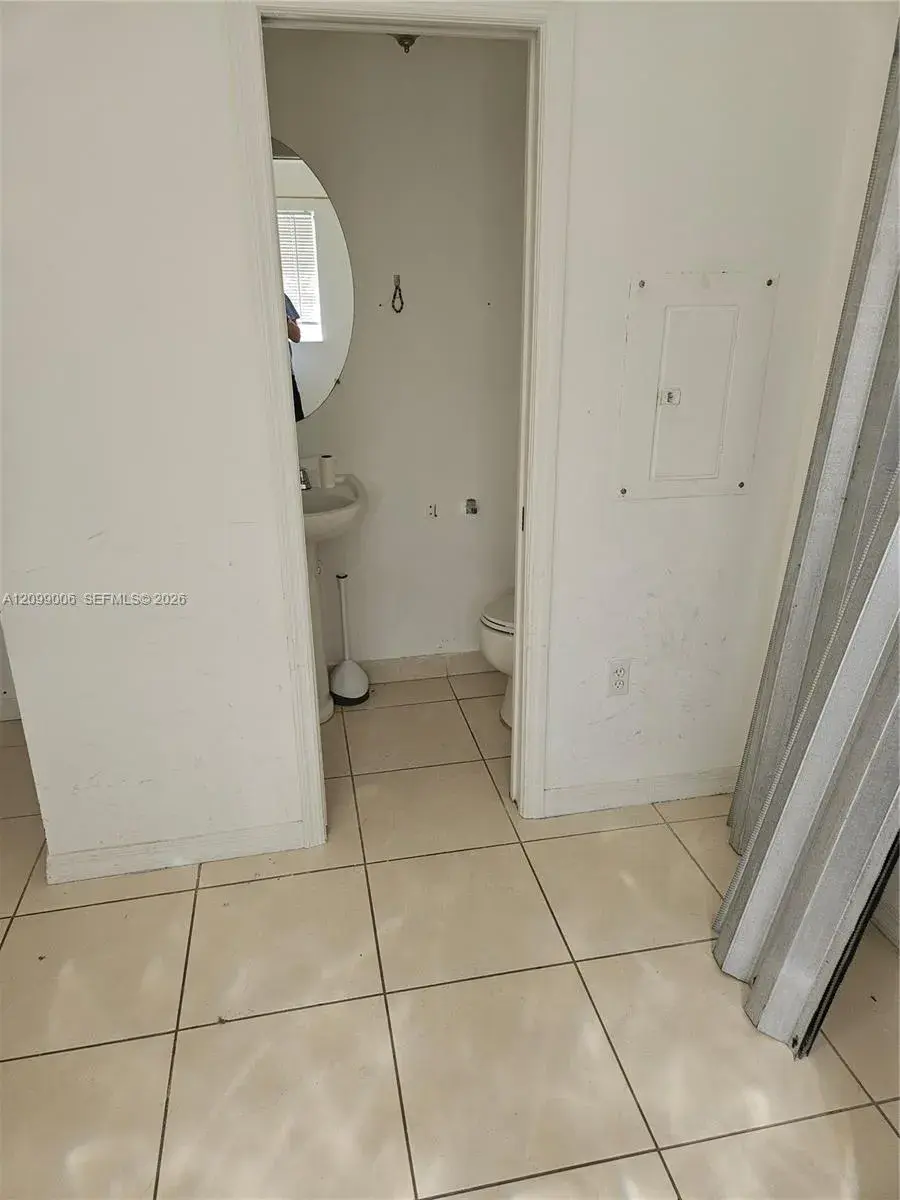 1638 SW 3rd St # 302, Miami FL 33135