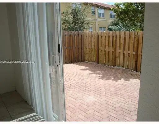 10840 NW 79th St, Doral FL 33178