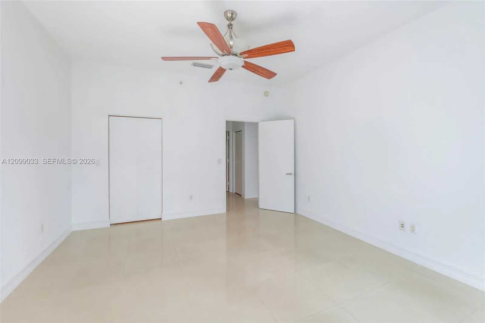 1331 Brickell Bay Dr # 606, Miami FL 33131