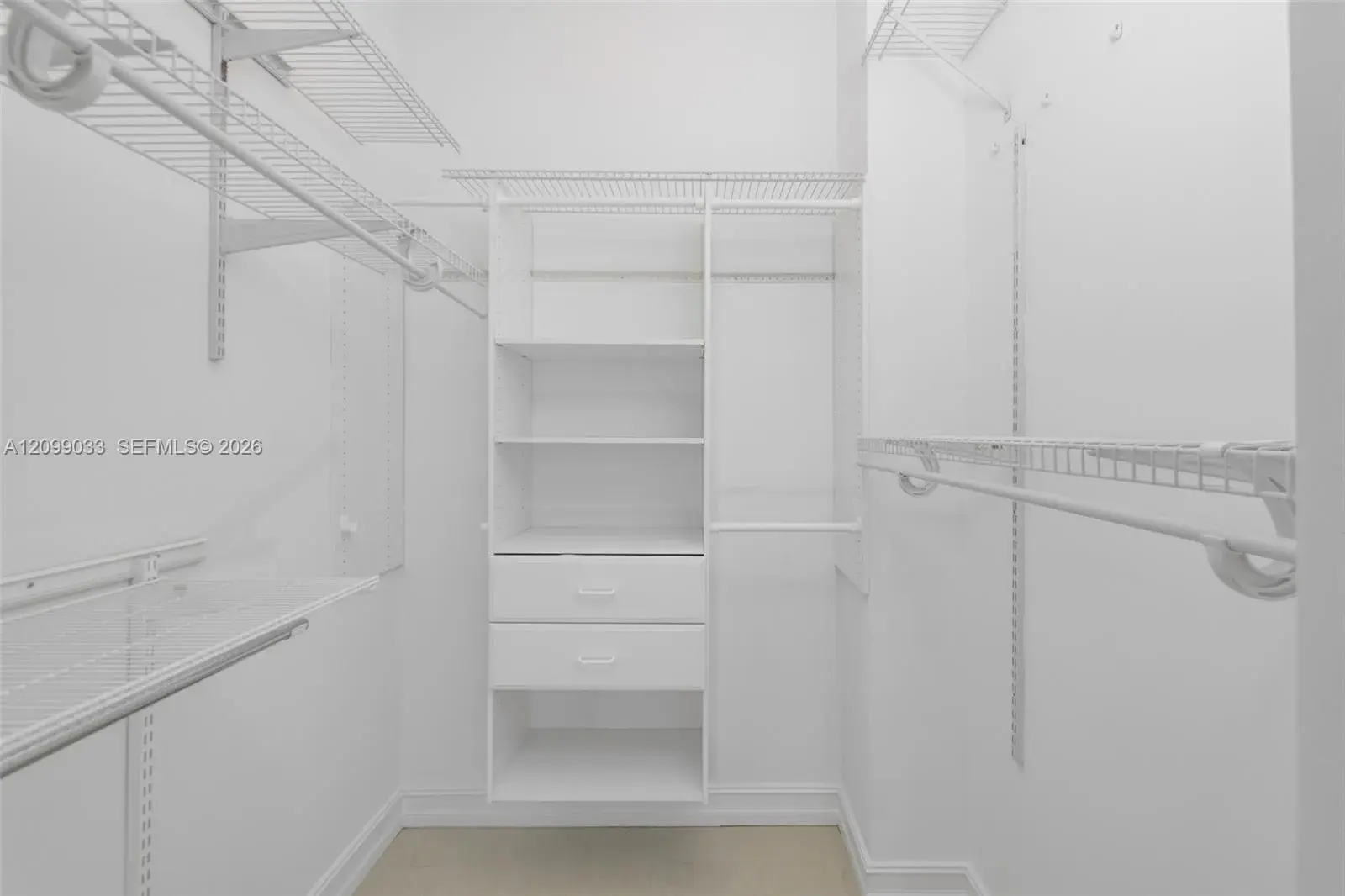 1331 Brickell Bay Dr # 606, Miami FL 33131