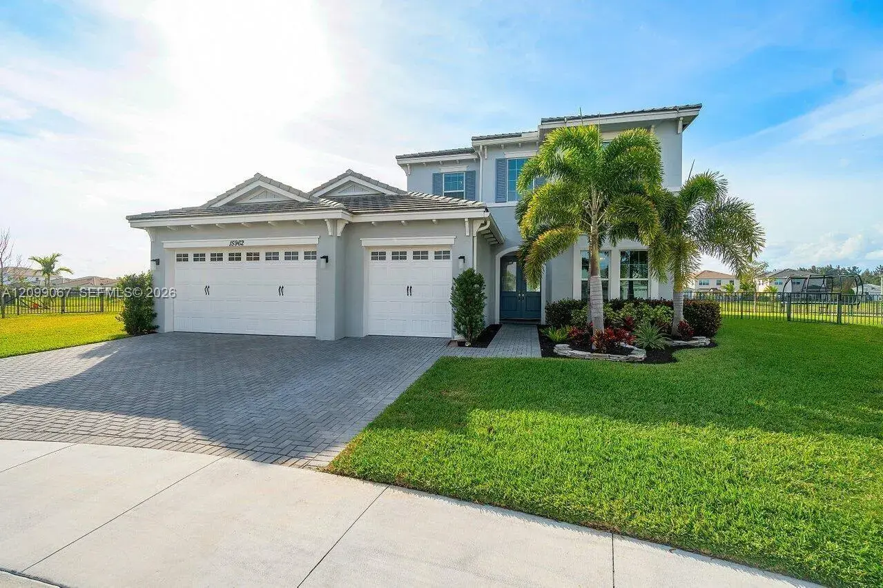 15962 Wildflower CT, Loxahatchee FL 33470