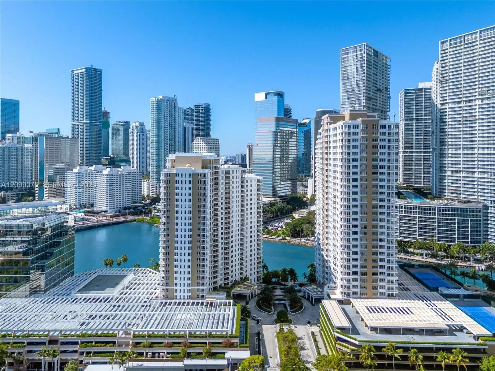 701 Brickell Key Blvd # 1004, Miami FL 33131