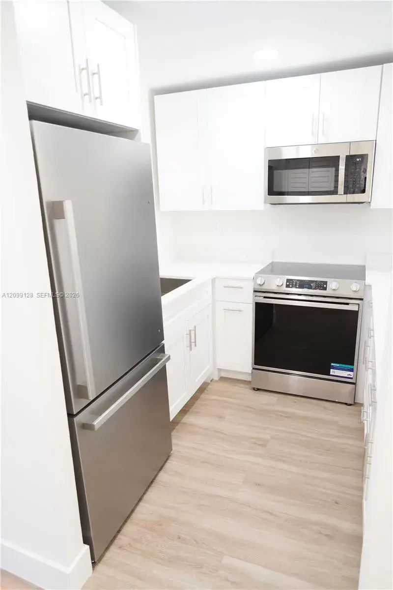9041 Sunrise Lakes Blvd # 110, Sunrise FL 33322