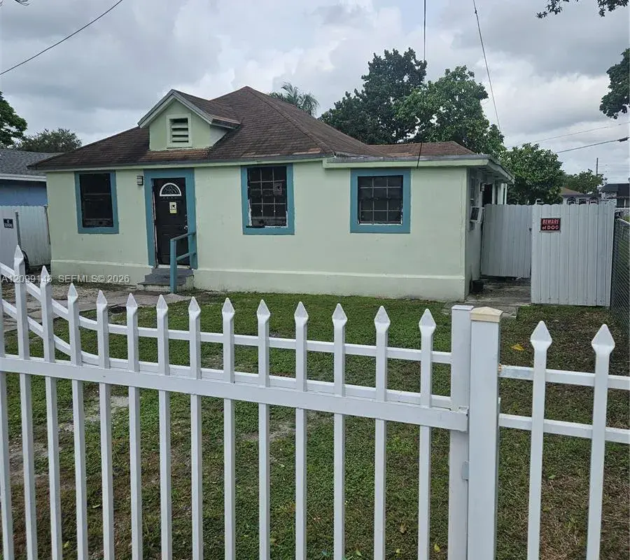 2315 NW 81st St, Miami FL 33147