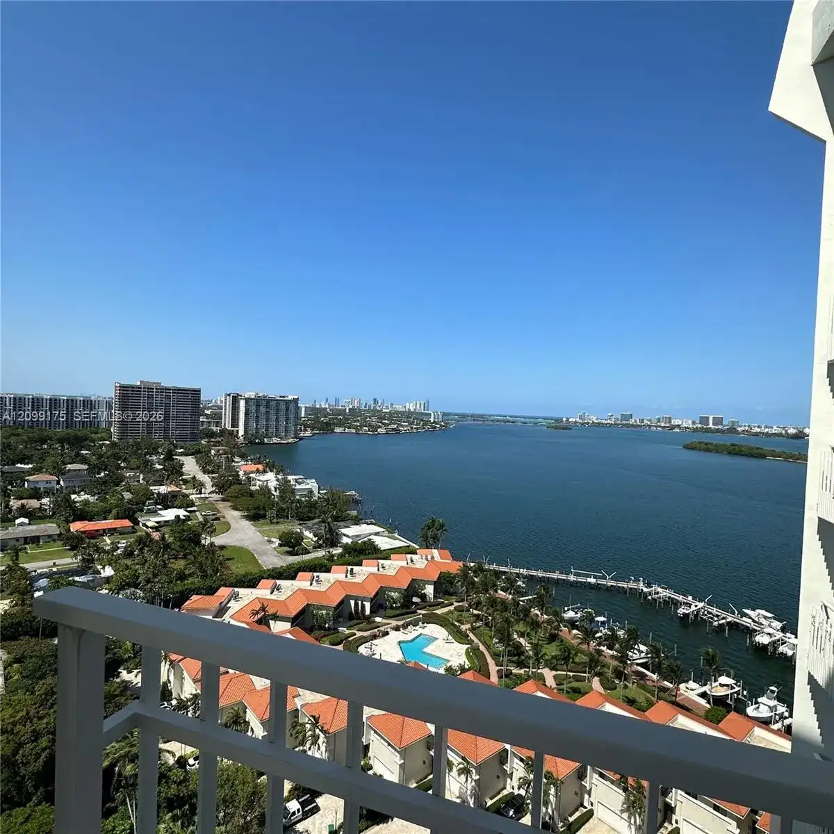 4000 Towerside Ter # 2107, Miami FL 33138