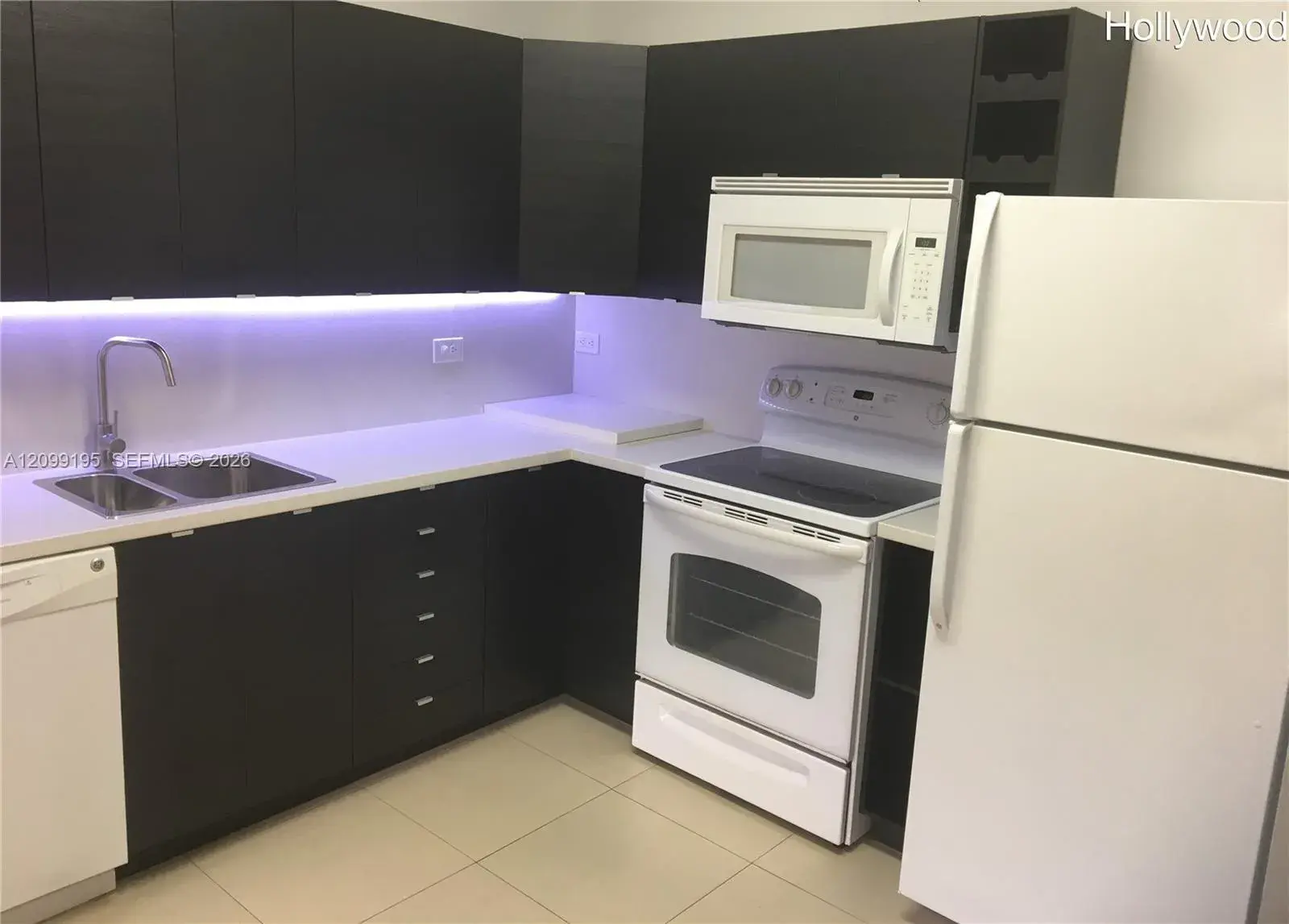 3670 N 56th Ave # 717, Hollywood FL 33021