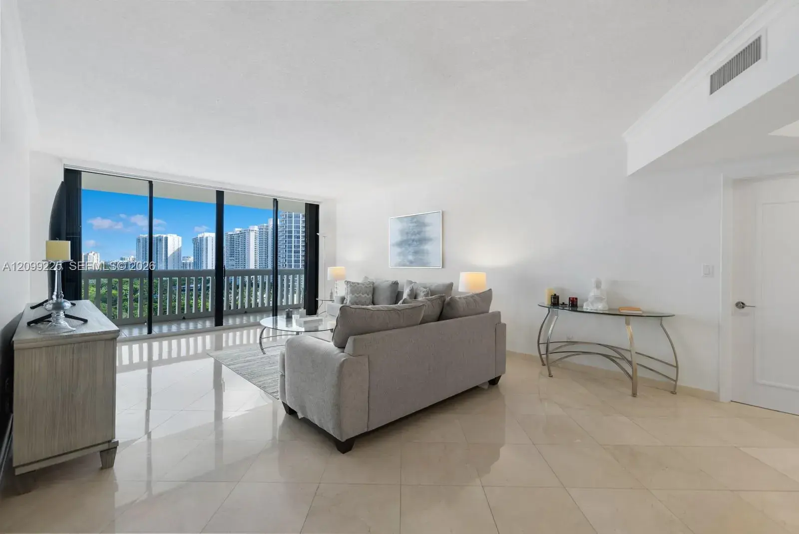 2000 Island Blvd # 1710, Aventura FL 33160
