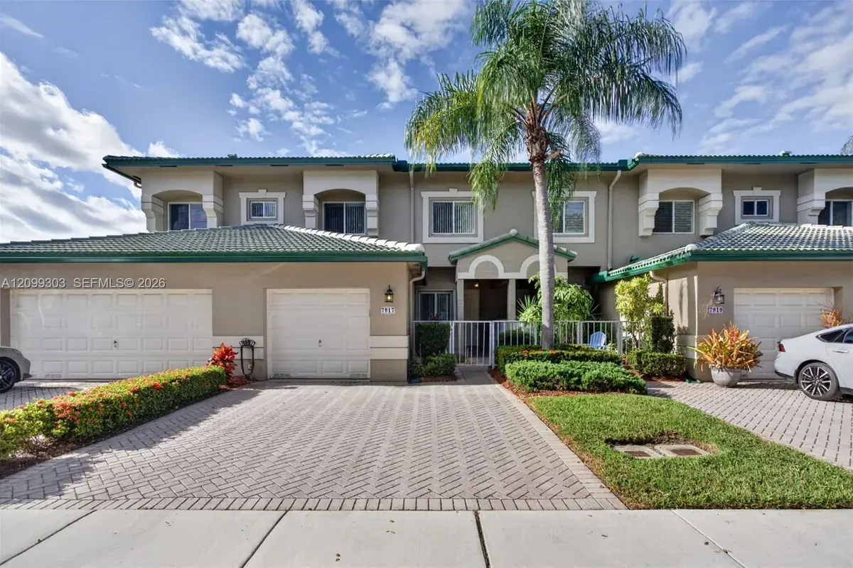 7917 Exeter Blvd E # 101, Tamarac FL 33321