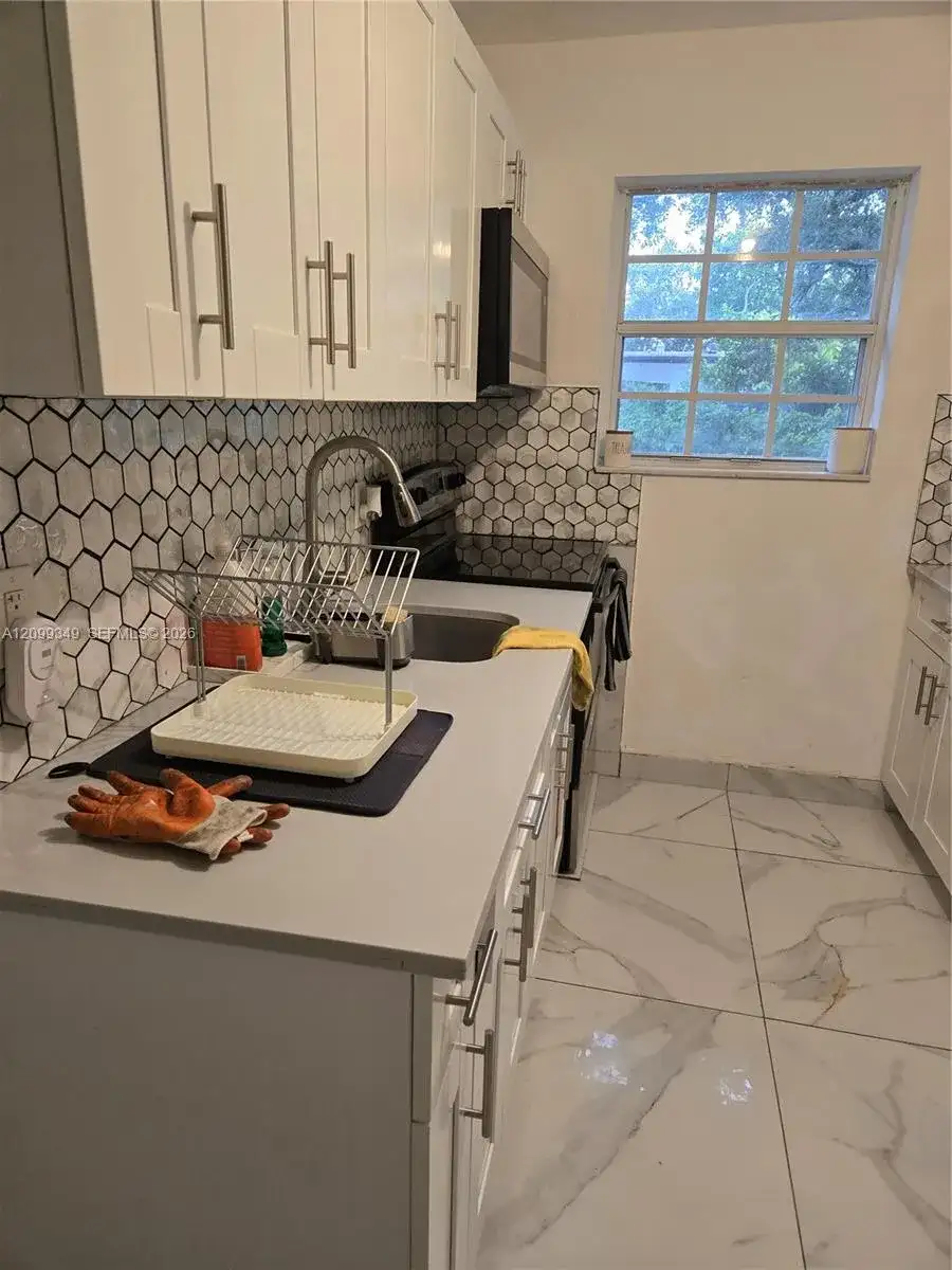 1943 NW 98th St, Miami FL 33147 photo 3