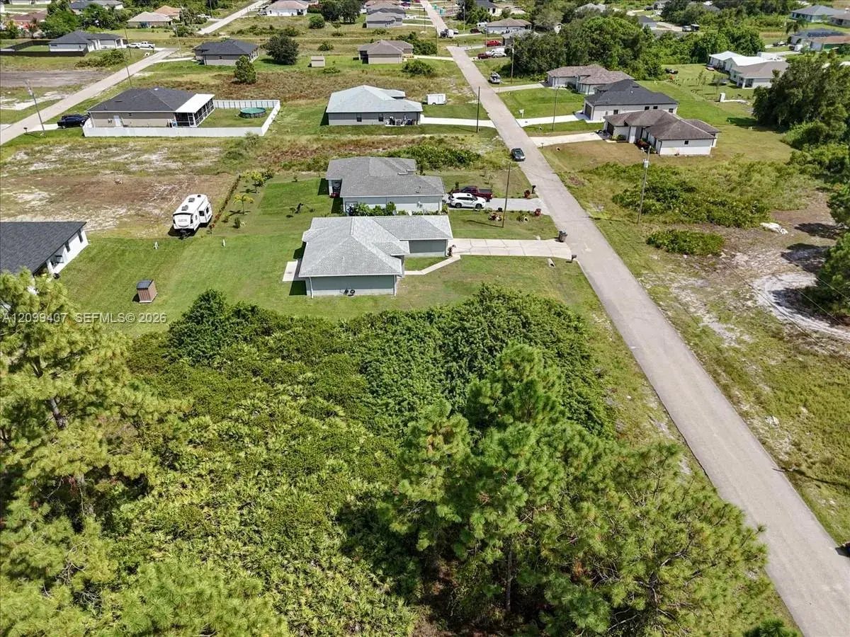 2816 25 ST SW, Lehigh Acres FL 33976