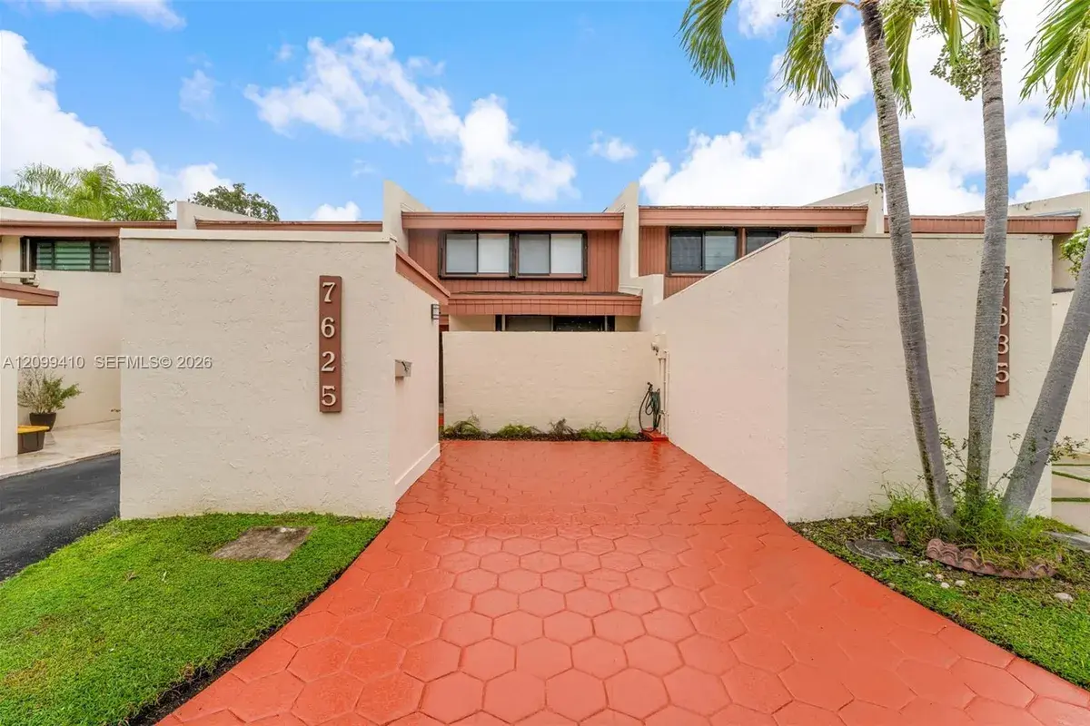 7625 SW 106th Ave, Miami FL 33173