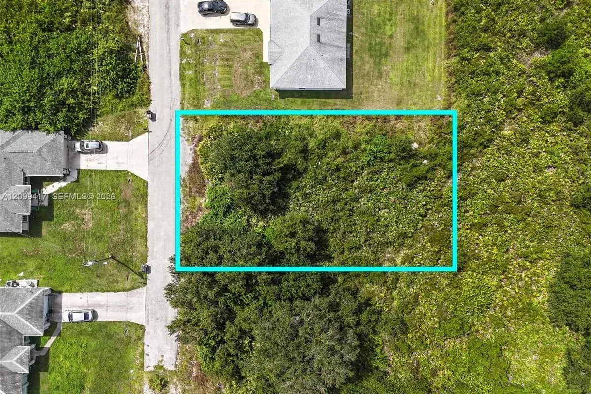 3702 25 ST SW, Lehigh Acres FL 33976