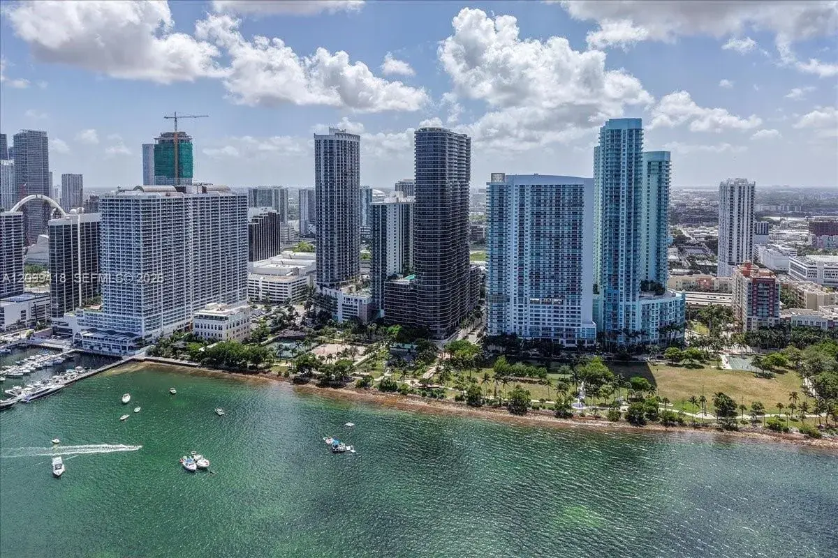 1750 N Bayshore Dr # 2510, Miami FL 33132