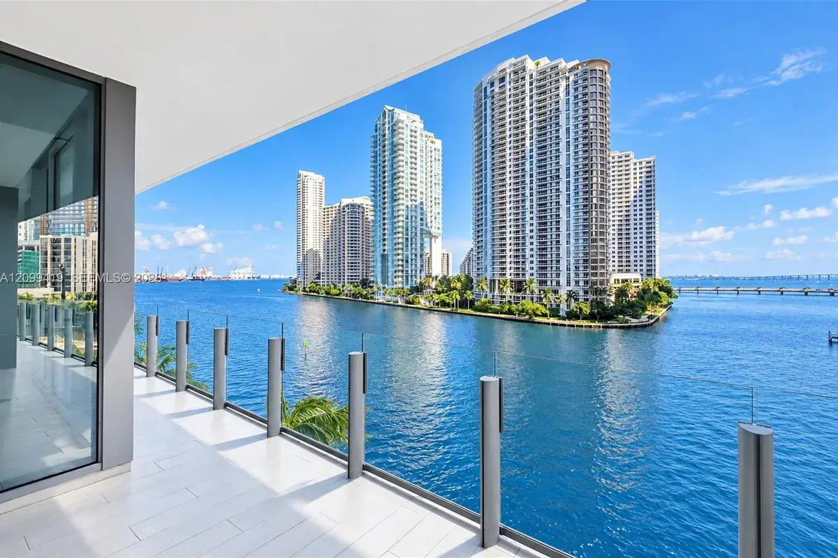 300 Biscayne Boulevard Way # 503C, Miami FL 33131