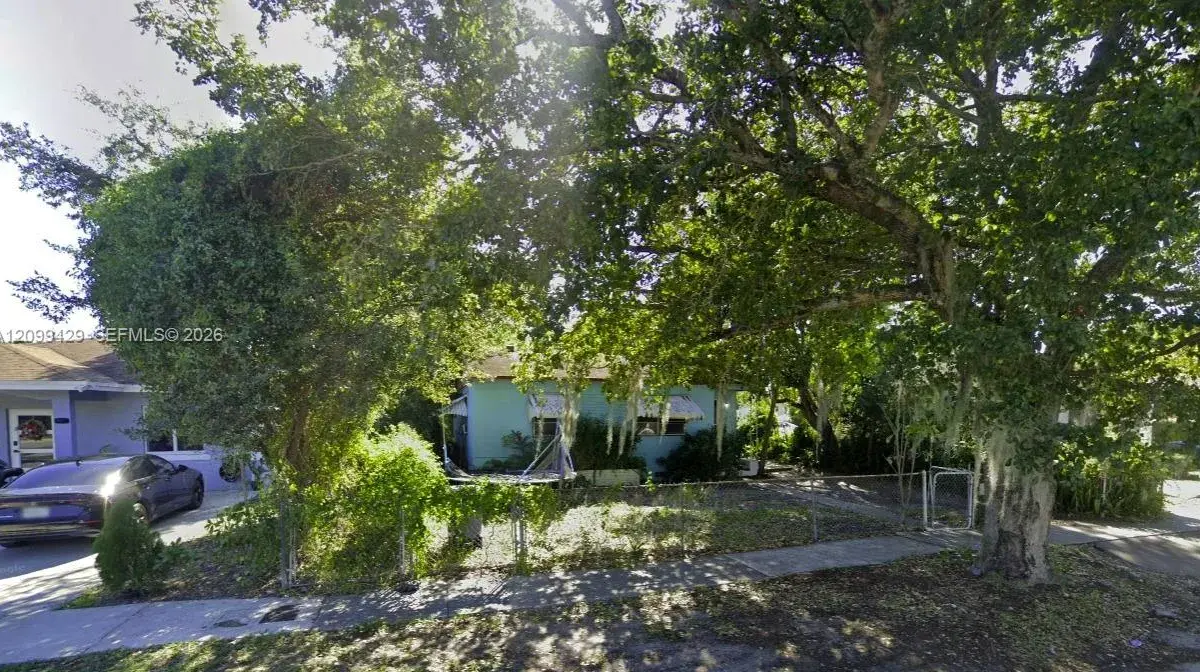 2910 NW 66th St, Miami FL 33147