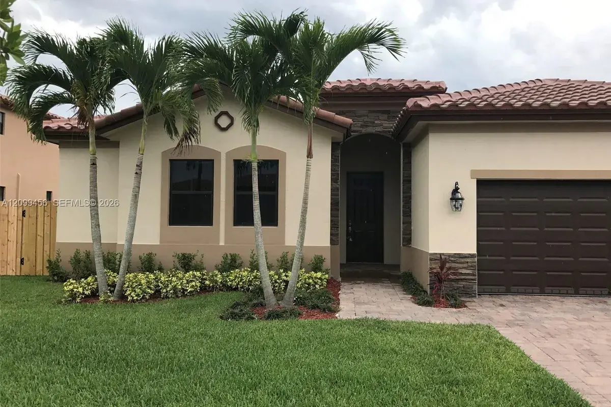 3452 SE 2nd Dr, Homestead FL 33033