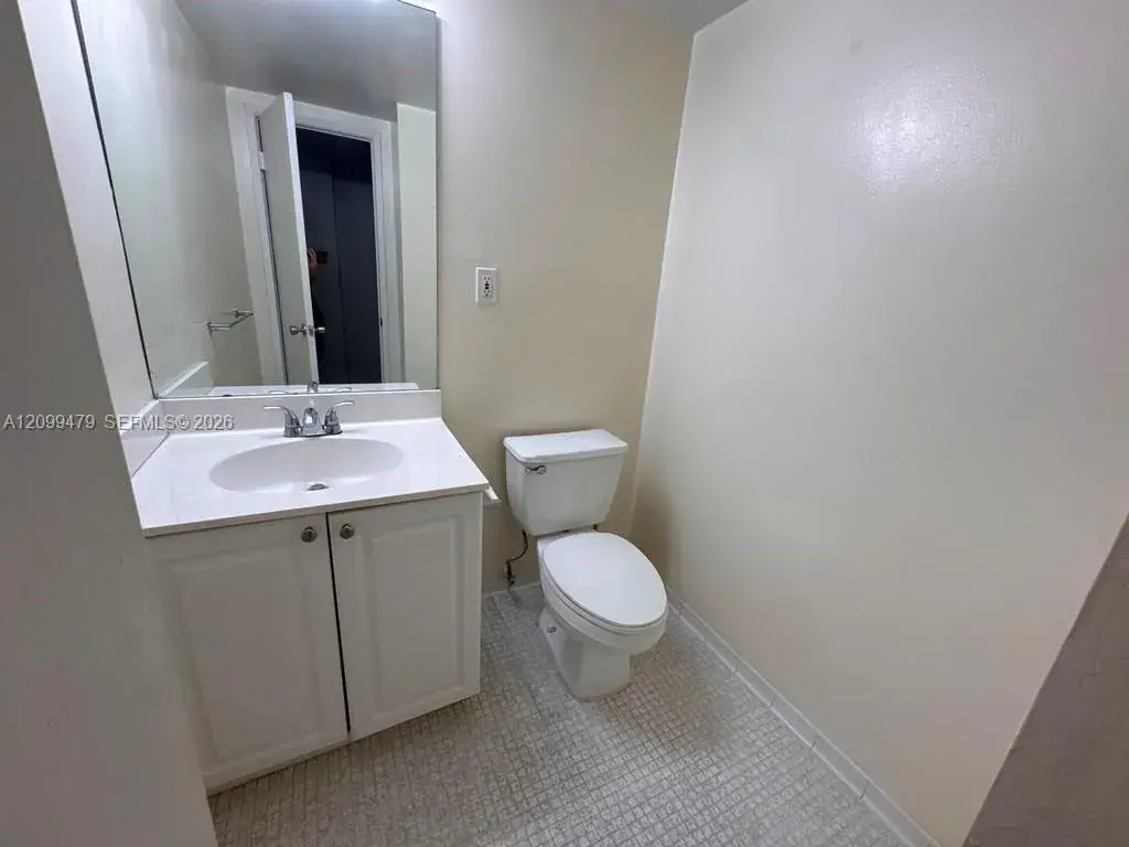 19380 Collins Ave # 221, Sunny Isles Beach FL 33160