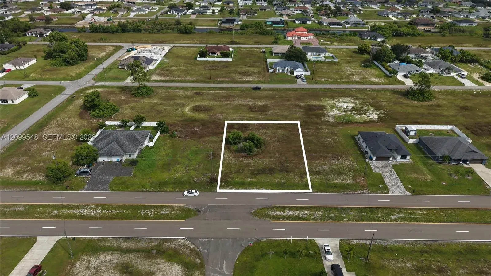 1735 DIPLOMAT PKWY W, Cape Coral FL 33993