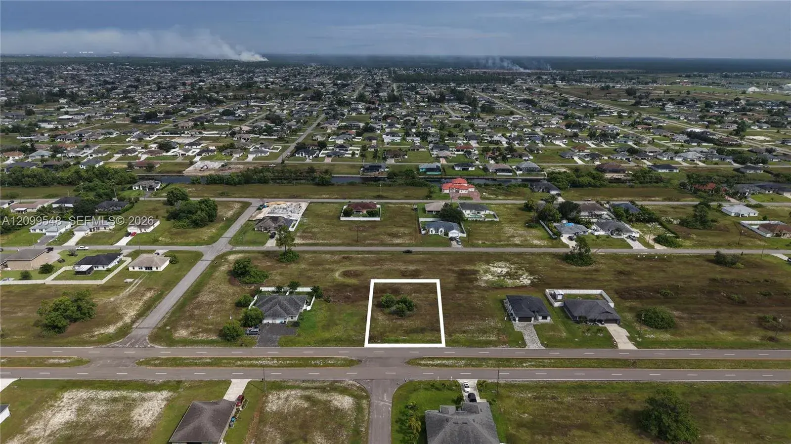 1735 DIPLOMAT PKWY W, Cape Coral FL 33993