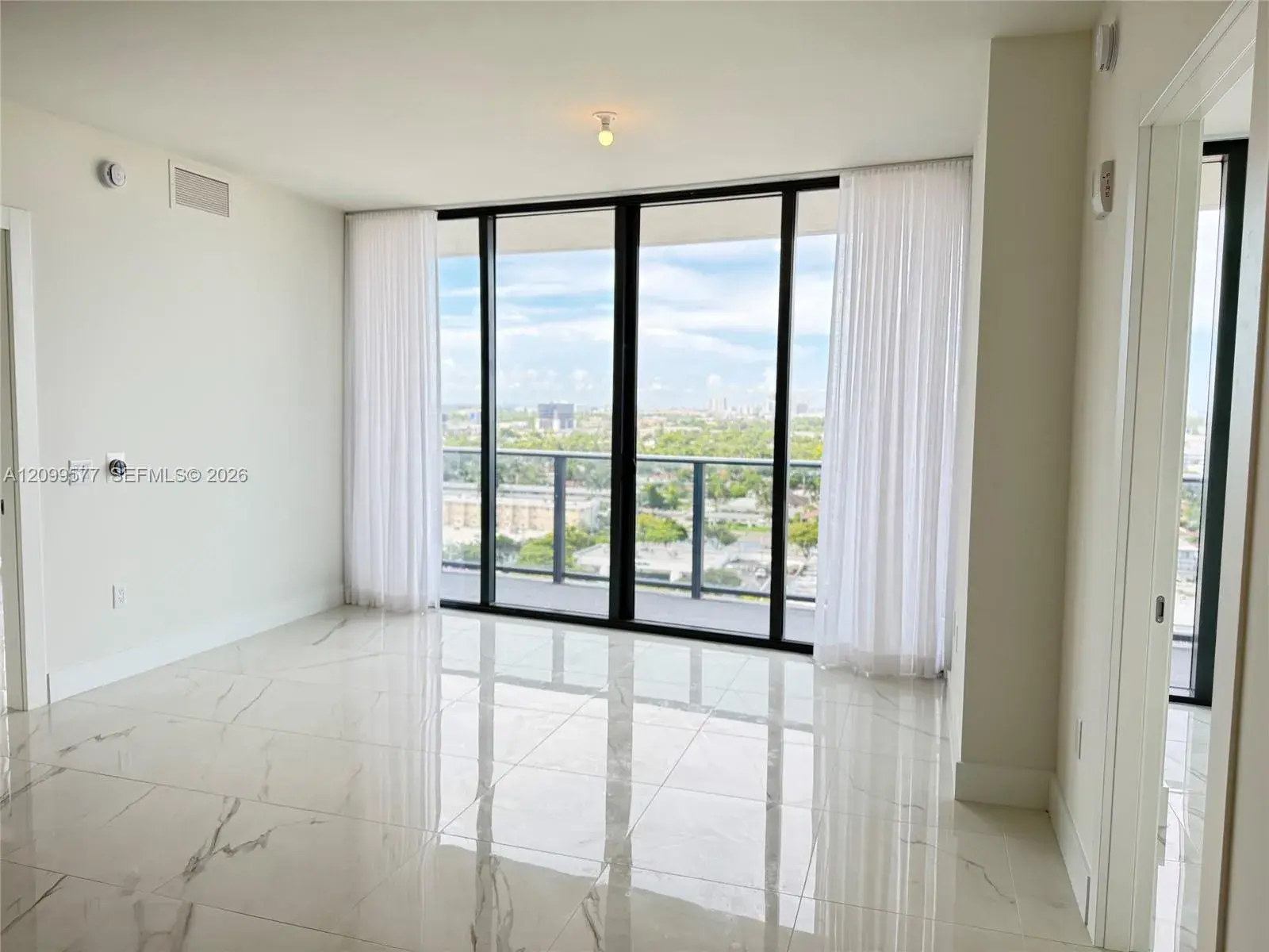 1170 E Hallandale Beach # 1407, Hallandale Beach FL 33009