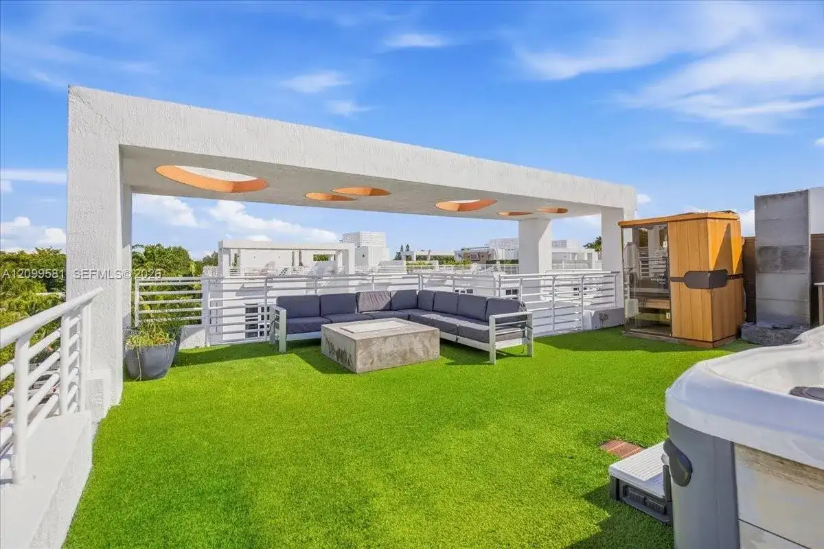 455 NE 39th St # 202, Miami FL 33137 photo 5
