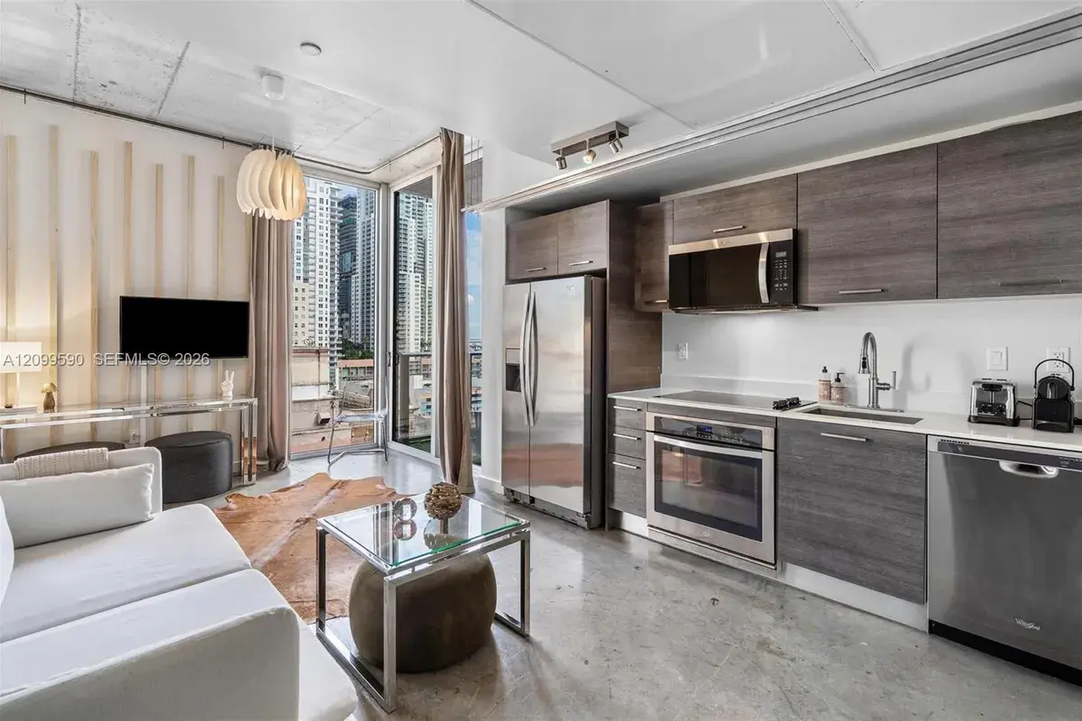 151 SE 1st St # 1404, Miami FL 33131