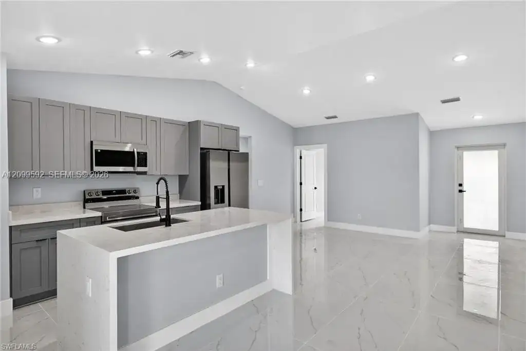 1054 CHADWICK AVE, Lehigh Acres FL 33974 photo 5