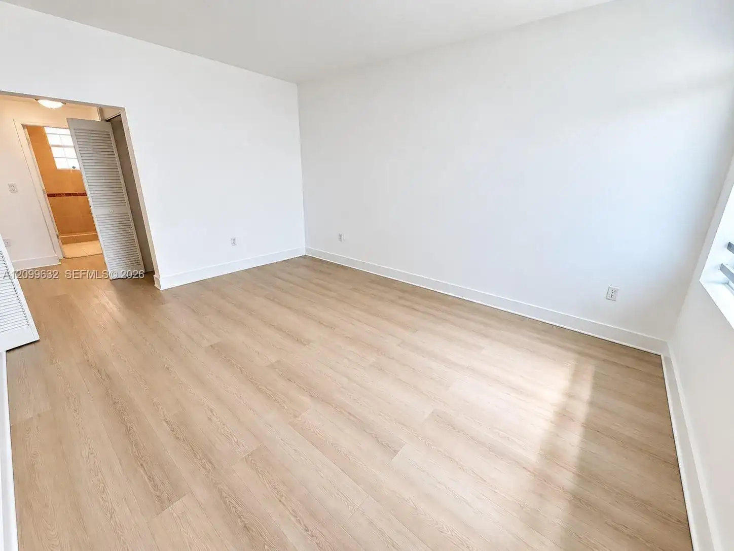 1000 Meridian Ave # 17, Miami Beach FL 33139 photo 2
