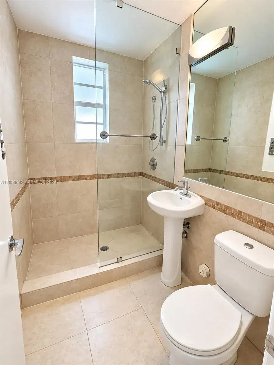 1000 Meridian Ave # 17, Miami Beach FL 33139 photo 3