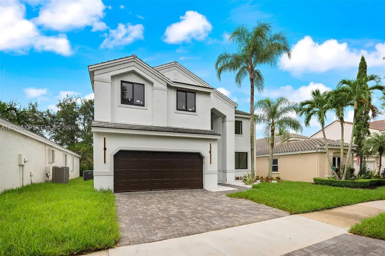 149 Cameron Dr, Weston FL 33326 photo 2
