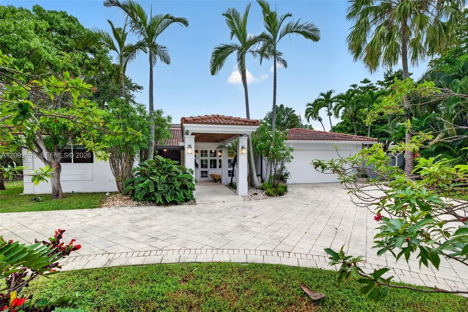 4101 Bayview Dr, Fort Lauderdale FL 33308
