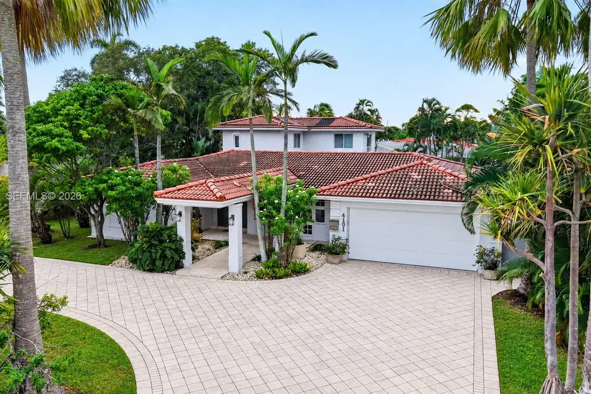 4101 Bayview Dr, Fort Lauderdale FL 33308