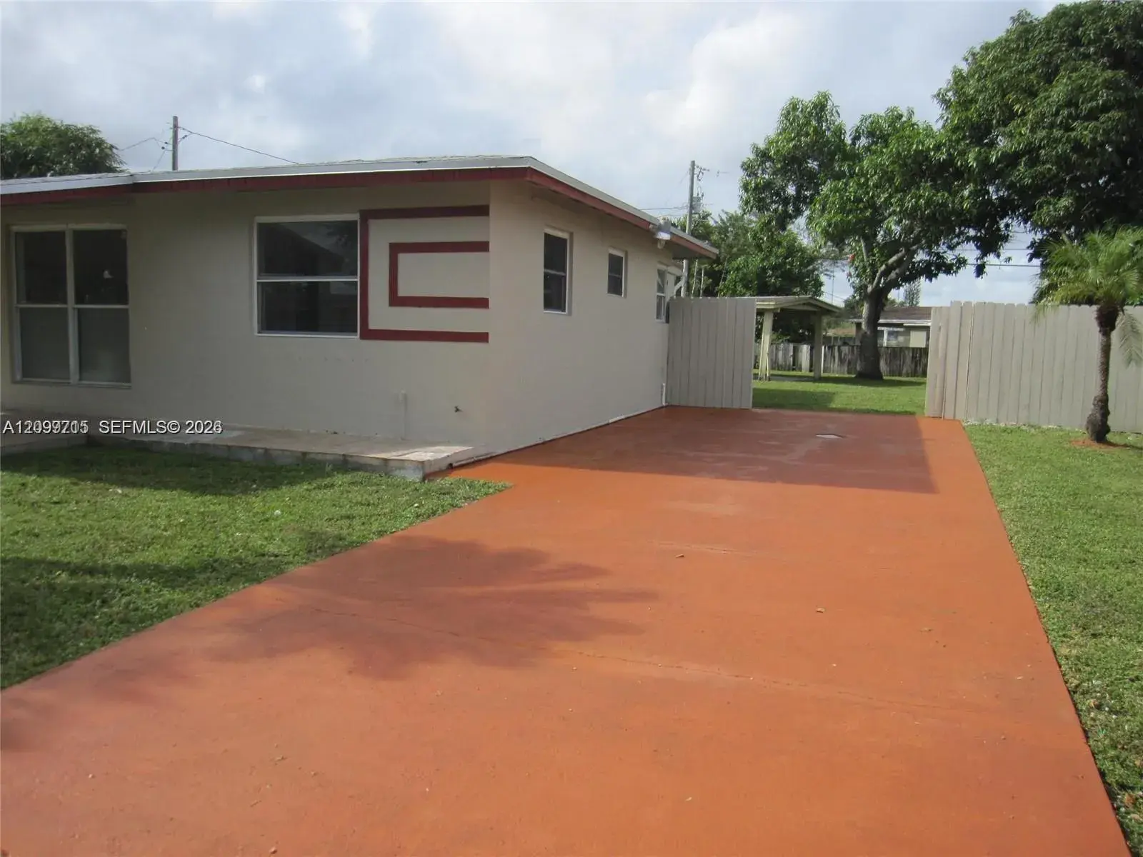 3150 SW 37th Ave, West Park FL 33023