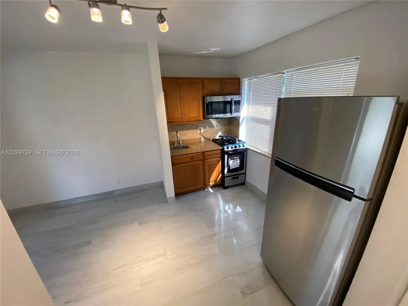 1723 Liberty St # 8, Hollywood FL 33020