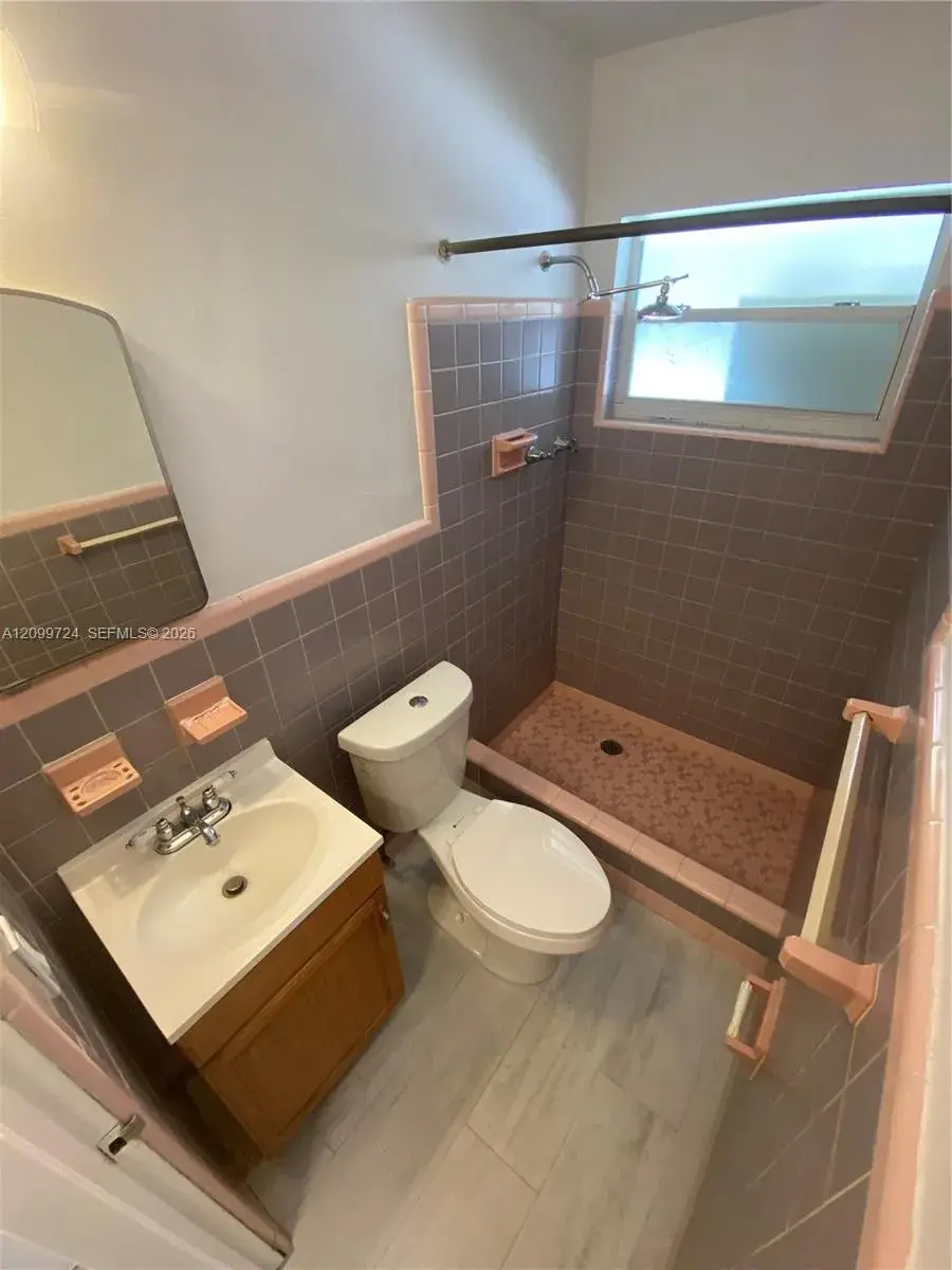 1723 Liberty St # 8, Hollywood FL 33020