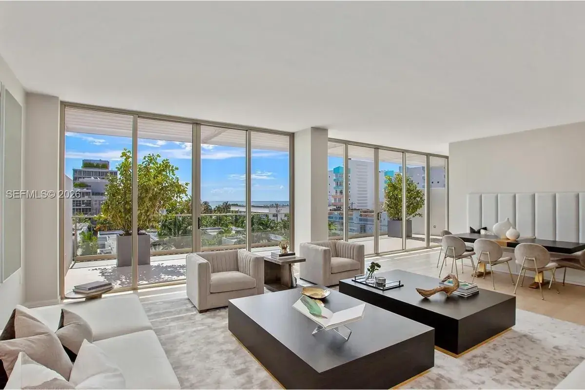 300 Collins Ave, Miami Beach FL 33139