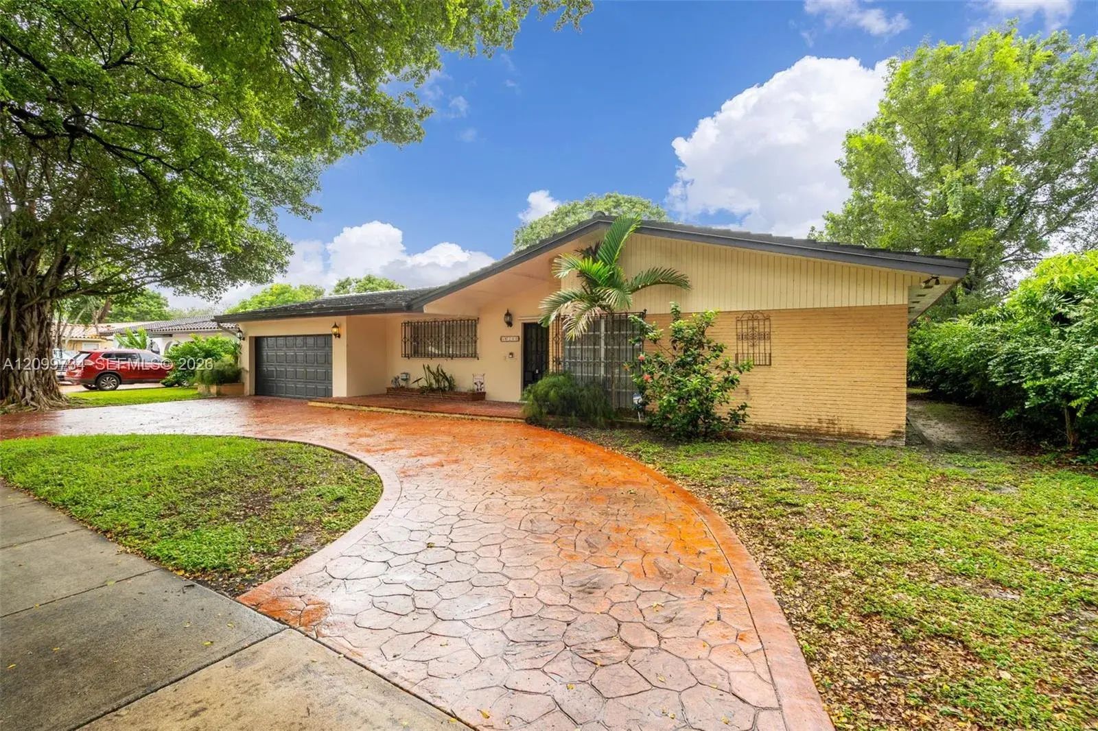 7200 S Miami Lakeway S, Miami Lakes FL 33014