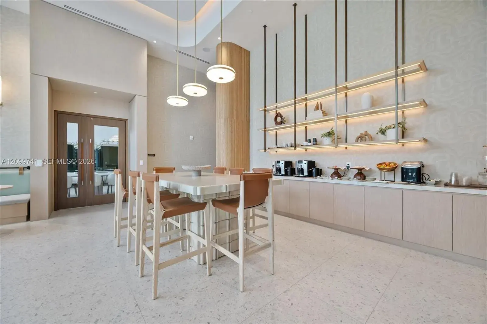 2411 Laguna Circle # 2211, Miami FL 33180