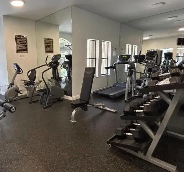 570 S Park Rd # 6, Hollywood FL 33021