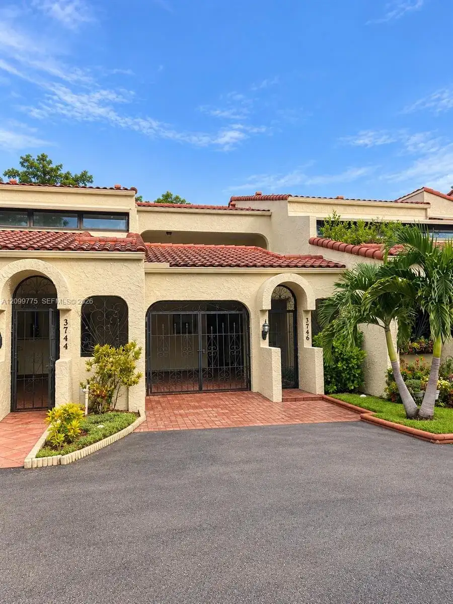 3746 Estepona Ave, Doral FL 33178 photo 2
